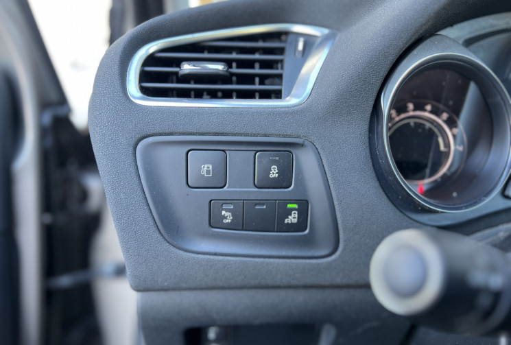 Citroën C4 II (B7) 1.2 i S&S 110 ch 