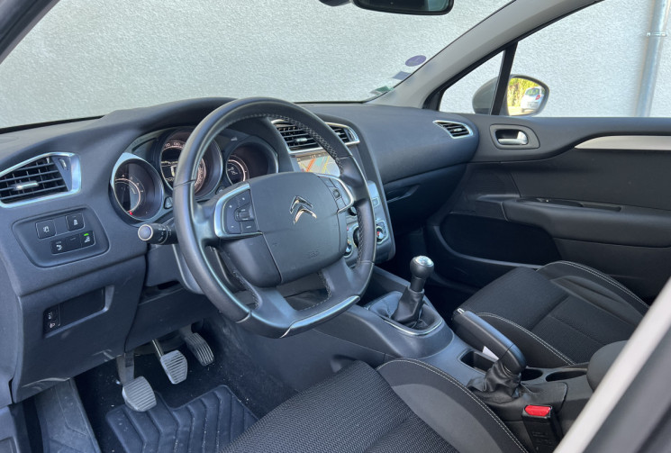 Citroën C4 II (B7) 1.2 i S&S 110 ch 