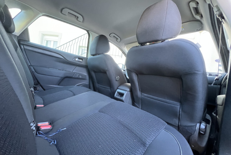 Citroën C4 II (B7) 1.2 i S&S 110 ch 
