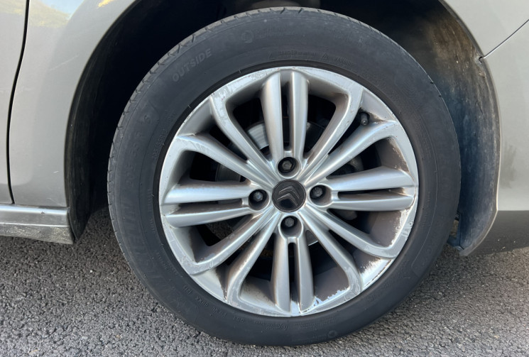 Citroën C4 II (B7) 1.2 i S&S 110 ch 