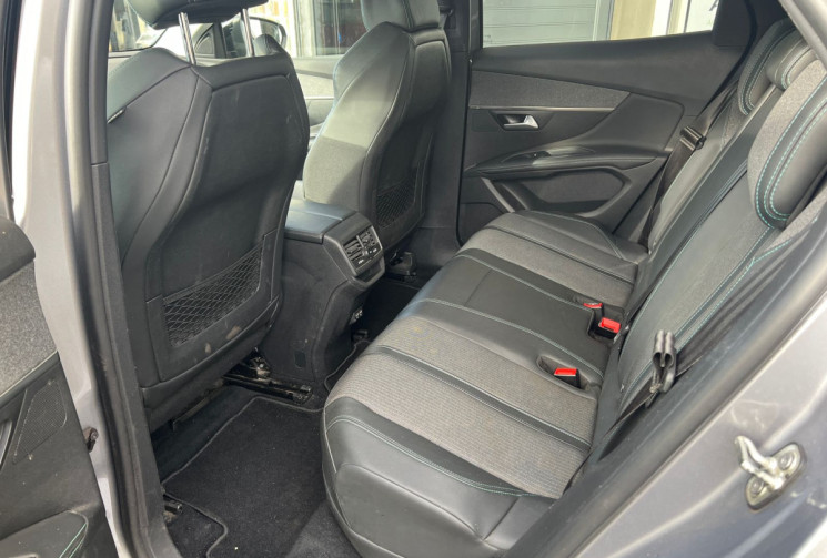 Peugeot 3008  II Phase 2 1.6 THP 16V 225 Hybrid e-EAT8 180 cv ALLURE