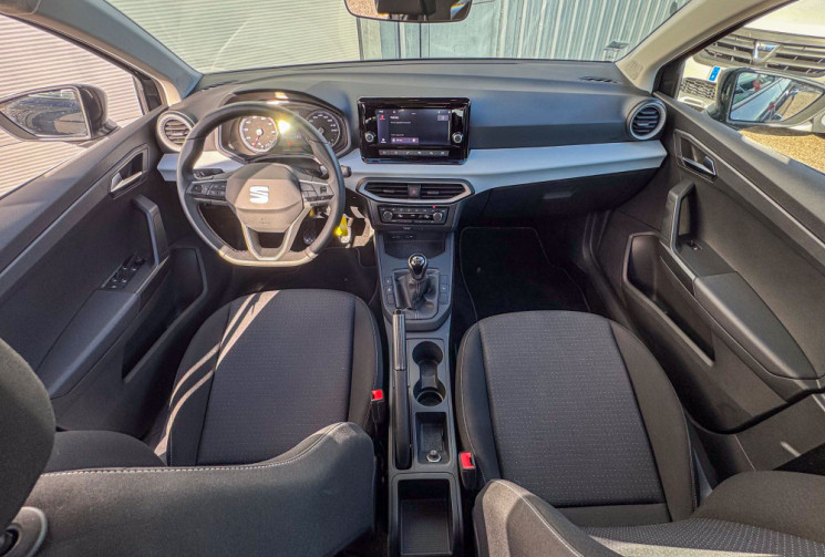SEAT Ibiza 1.0 TSI 95 COPA CarPlay Caméra LED Climatisation Automatique 16" Lane Assit 