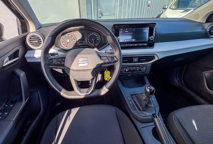 SEAT Ibiza 1.0 TSI 95 COPA CarPlay Caméra LED Climatisation Automatique 16" Lane Assit 