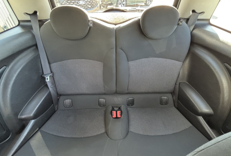 Mini Cooper (R56) One 1.4 75 ch Mini Cooper (R56) One 1.4 75 ch