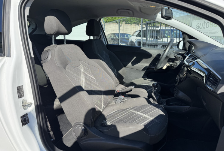 Opel Corsa 1.4 / 100 CH / BLACK EDITION