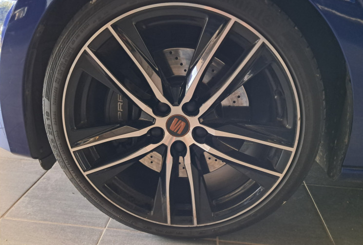 SEAT LEON ST 2.0 TSI 300 DSG7 CUPRA 4DRIVE / FRANCE / BREMBO VIRTUAL  TPANO / SUIVI GGE / GARANTIE