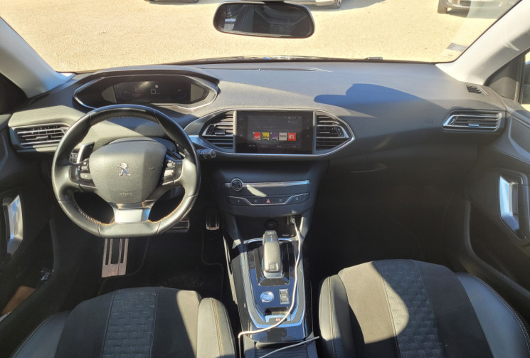 Peugeot 308 1.2 PURETECH 130 S&S ROADTRIP EAT8