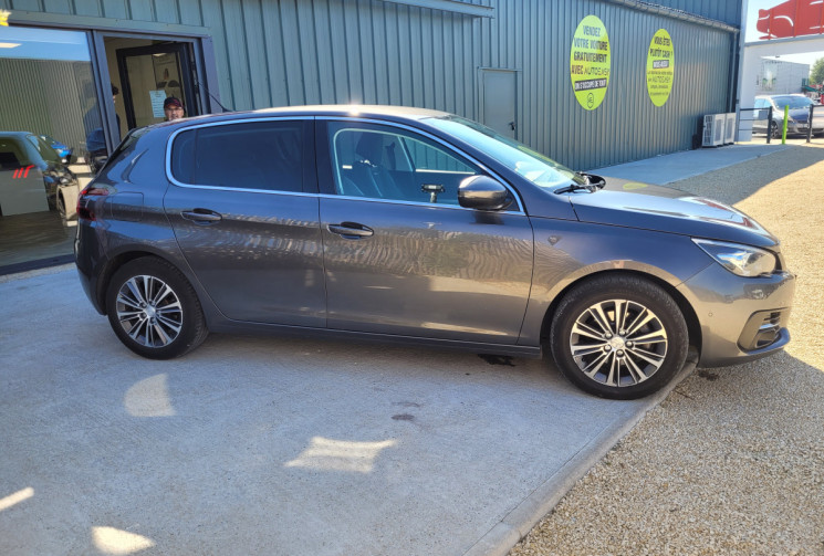 Peugeot 308 1.2 PURETECH 130 S&S ROADTRIP EAT8