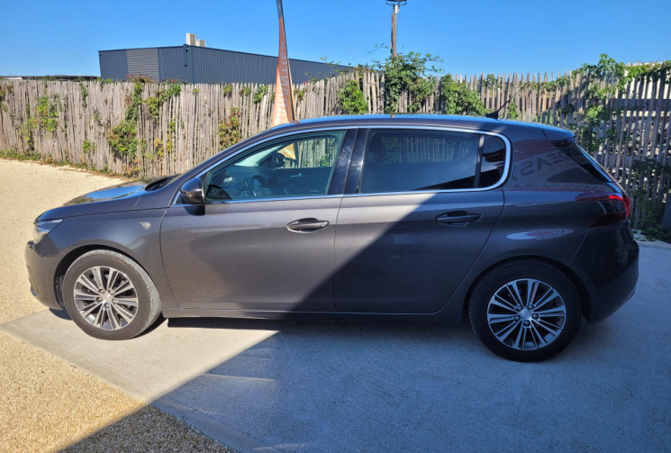 Peugeot 308 1.2 PURETECH 130 S&S ROADTRIP EAT8