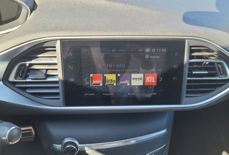 Peugeot 308 1.2 PURETECH 130 S&S ROADTRIP EAT8