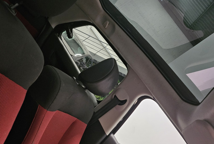 Citroën C4 CACTUS 1.6 hdi 100 cv shine / toit pano