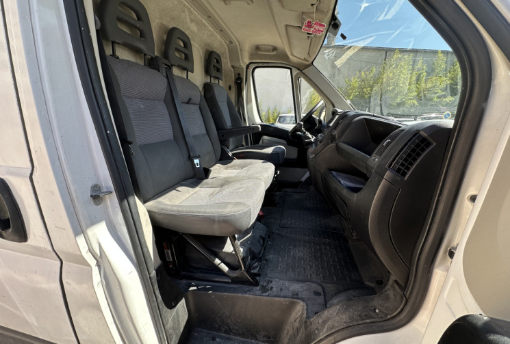 Peugeot Boxer Fg II 330 L2H2 2.2 HDi 120 cv / CLIMATISATION / RADAR DE RECUL / PAS DE TVA