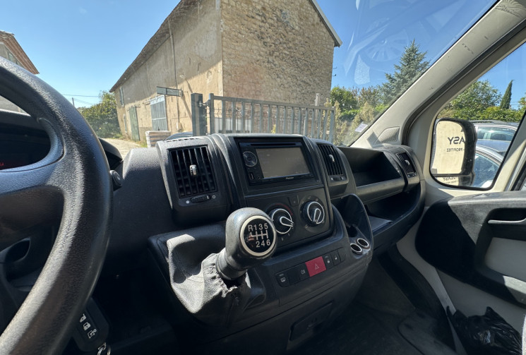 Peugeot Boxer Fg II 330 L2H2 2.2 HDi 120 cv / CLIMATISATION / RADAR DE RECUL / PAS DE TVA