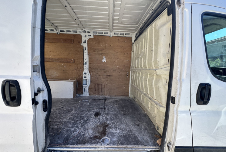 Peugeot Boxer Fg II 330 L2H2 2.2 HDi 120 cv / CLIMATISATION / RADAR DE RECUL / PAS DE TVA