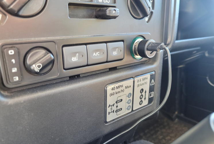 Land-Rover Defender  II 90 TDI 122 STATION WAGON S