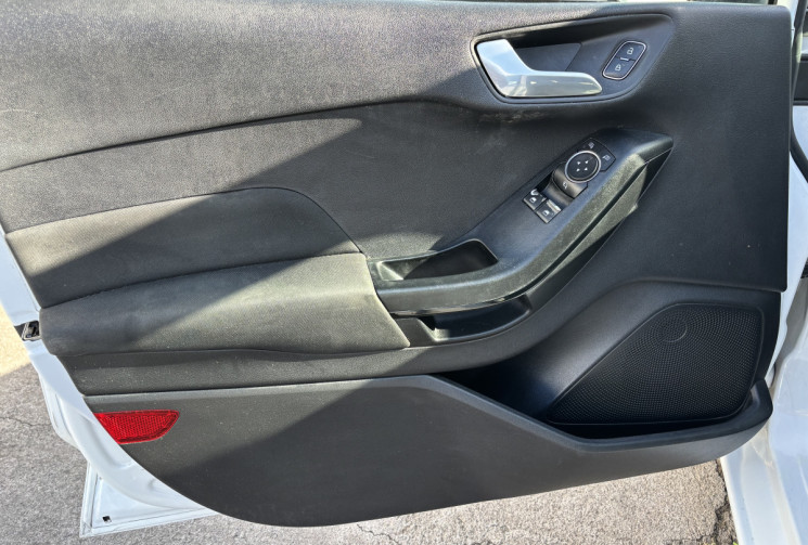 Ford Fiesta 1.0 ECOBOOST 100 TITANIUM