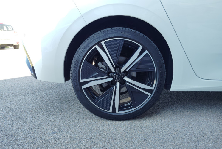 Peugeot 308 1.2 PureTech 130ch S&S GT EAT8