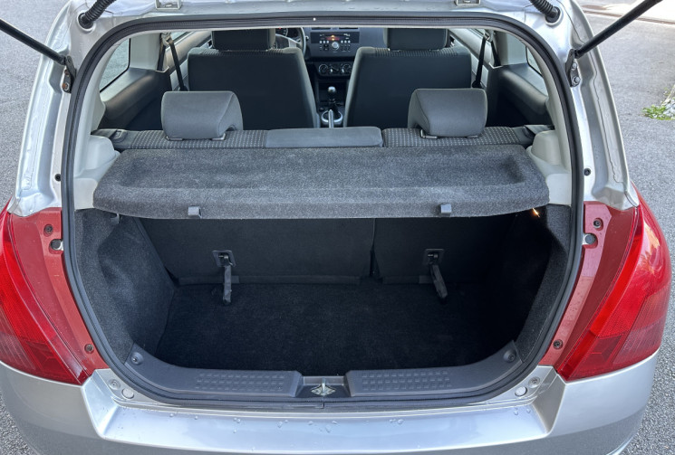 Suzuki Swift 2 II 1.3 VVT GLX 3P
