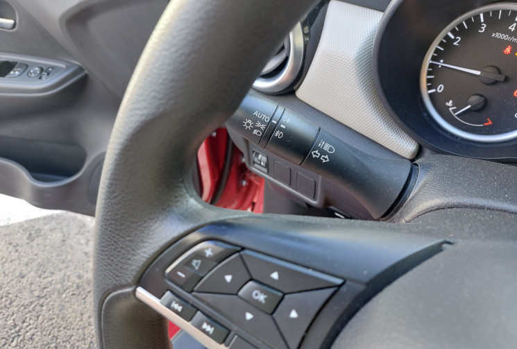 Nissan Micra 1.0 i 73 CH ACENTA 29000 KMS