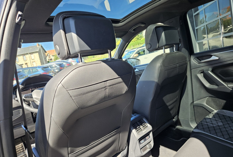 Volkswagen Tiguan II 2.0 TDI 150 DSG7 R-LINE FULL BLACK