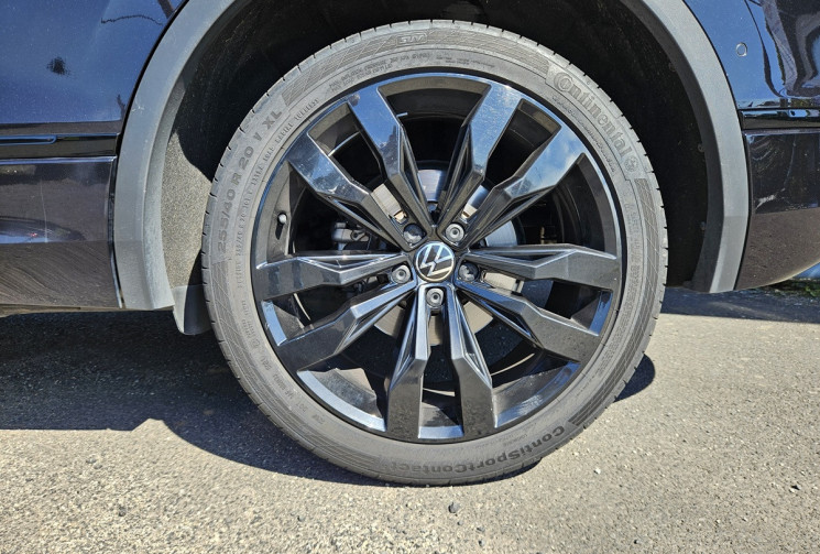 Volkswagen Tiguan II 2.0 TDI 150 DSG7 R-LINE FULL BLACK