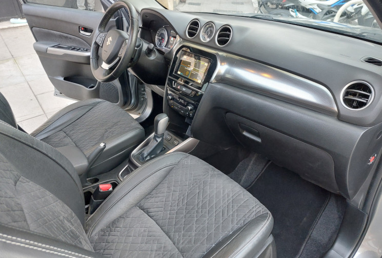 Suzuki Vitara 1.4 boosterjet 140 CH  BOITE AUTO  STYLE TOIT OUVRANT PANO 61500 KMS 1ere main