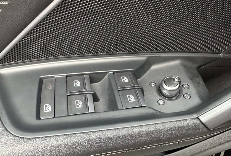 Audi A3 SPORTBACK 35 TDI 150 S LINE S-TRONIC7 * MATRIX LED * TOIT OUVRANT * SHADOW LINE * GARANTIE