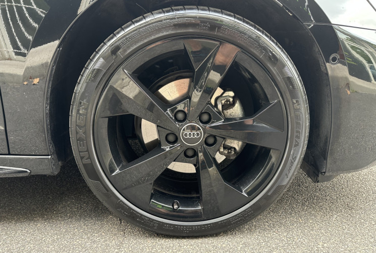 Audi A3 SPORTBACK 35 TDI 150 S LINE S-TRONIC7 * MATRIX LED * TOIT OUVRANT * SHADOW LINE * GARANTIE