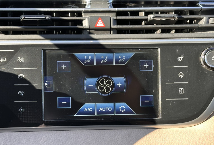 Citroën C4 PICASSO 1.6 e-HDi FAP ETG6 114 cv Intensive - Attelage