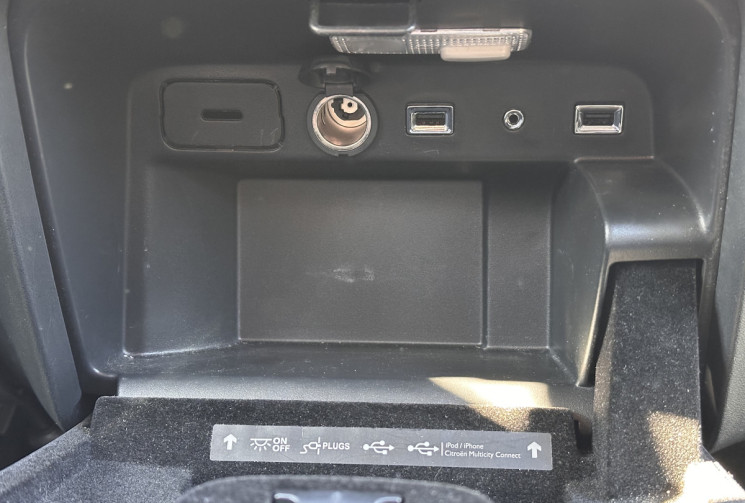 Citroën C4 PICASSO 1.6 e-HDi FAP ETG6 114 cv Intensive - Attelage