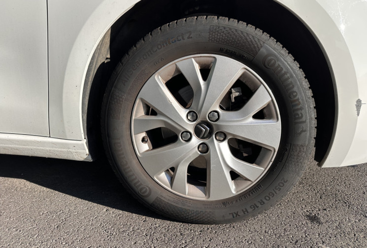 Citroën C4 PICASSO 1.6 e-HDi FAP ETG6 114 cv Intensive - Attelage