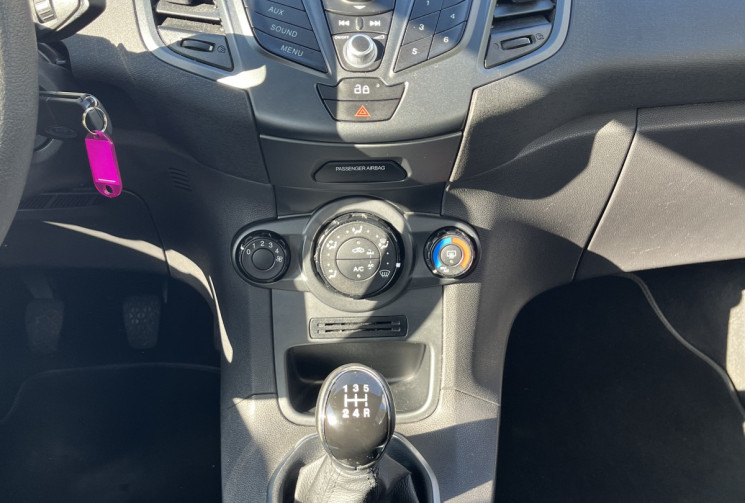 Ford Fiesta VI Phase 2 3 portes 1.25 i 60 cv