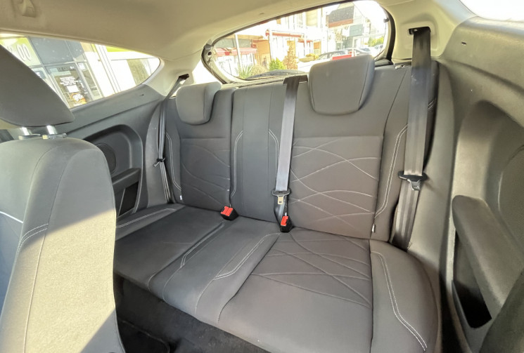 Ford Fiesta VI Phase 2 3 portes 1.25 i 60 cv