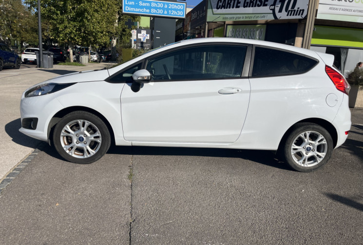 Ford Fiesta VI Phase 2 3 portes 1.25 i 60 cv