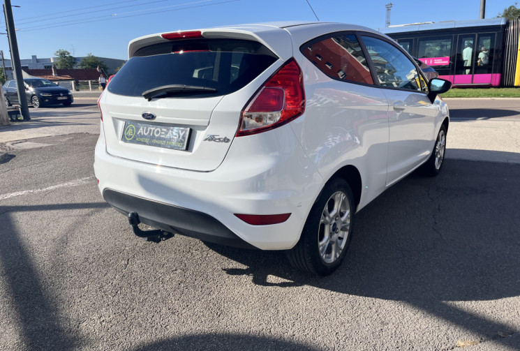 Ford Fiesta VI Phase 2 3 portes 1.25 i 60 cv