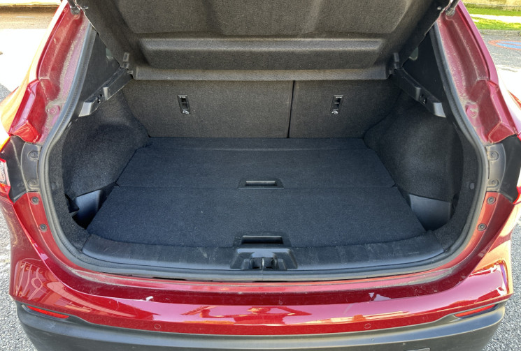 Nissan Qashqai 1.2 DIG-T 115 ch N-Connecta Xtronic / FAIBLE KILOMETRAGE / 2E MAIN / Entretien à jour