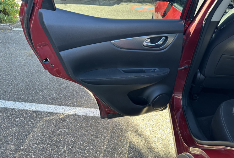 Nissan Qashqai 1.2 DIG-T 115 ch N-Connecta Xtronic / FAIBLE KILOMETRAGE / 2E MAIN / Entretien à jour