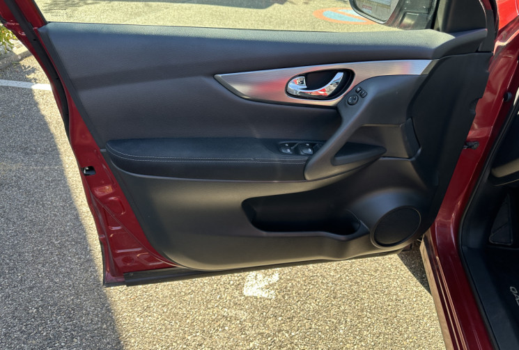 Nissan Qashqai 1.2 DIG-T 115 ch N-Connecta Xtronic / FAIBLE KILOMETRAGE / 2E MAIN / Entretien à jour