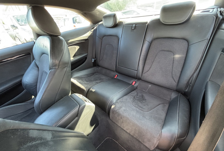 Audi A5 V6 3.0 TDI / 240 CH / S LINE / QUATTRO