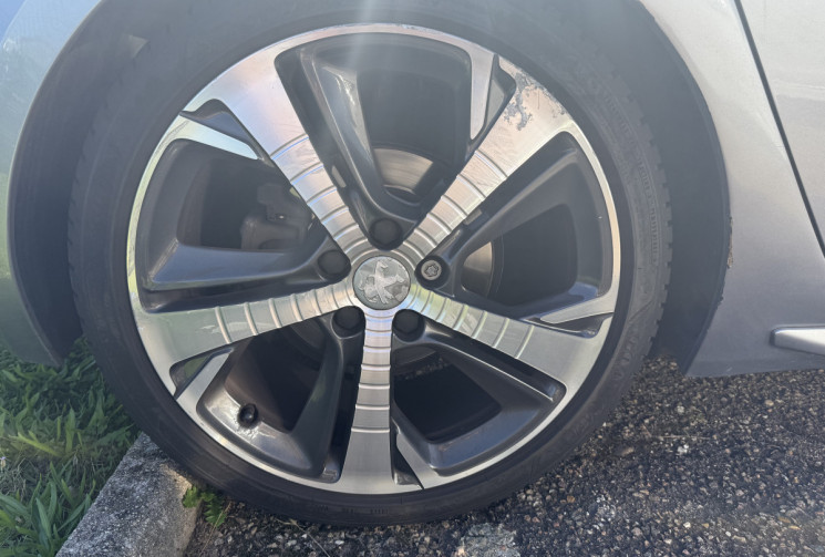 Peugeot 308 GT 2.0 BLUEHDI BVA 180 GT 