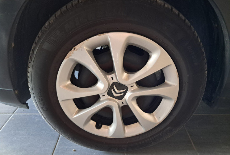 Citroën C3 1.2  PureTech 82ch Graphic - OPTIONS - 1ER Main -TBE - SUIVI ENTRETIEN DISTRI - GARANTIE 