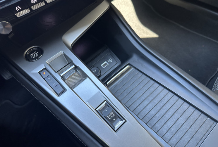 Peugeot 308 ALLURE Pack 1.5 HDI 130 EAT8 / Camera / Carplay / Lumière ambiance / FULL Entretien  