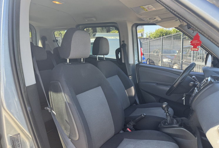 FIAT DOBLO CARGO 1.6 D MULTIJET / 90 CH / 7 PLACES 