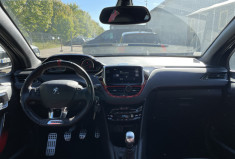 Peugeot 208 1.6 THP 200 ch GTI 3p / Sellerie cuir / Sono JBL