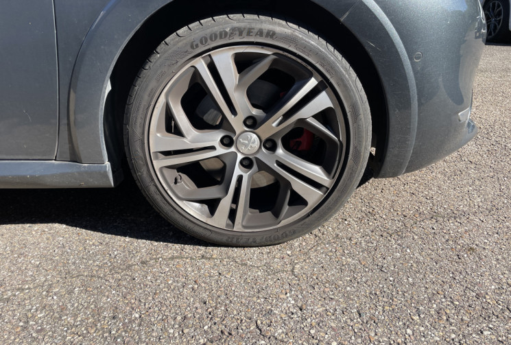 Peugeot 208 1.6 THP 200 ch GTI 3p / Sellerie cuir / Sono JBL