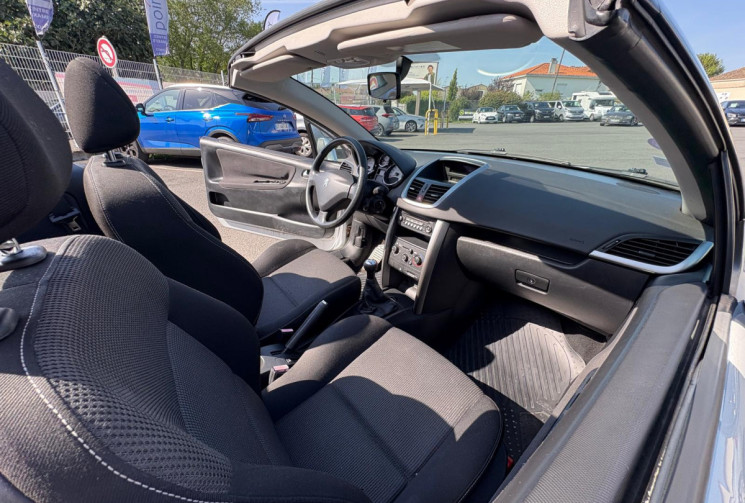 Peugeot 207 CC  CC 1.6  120 SPORT / MOTEUR A CHAINE / BON ETAT / GARANTIE 12 MOIS 