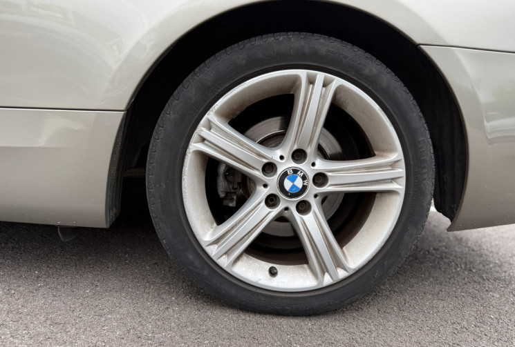 BMW Série 3 (E93) Cabriolet 320d 2.0 d 163 cv BVA