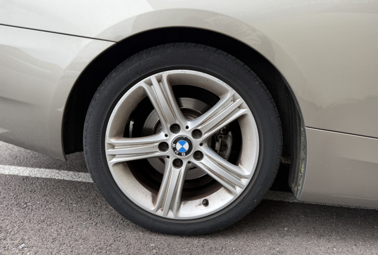BMW Série 3 (E93) Cabriolet 320d 2.0 d 163 cv BVA
