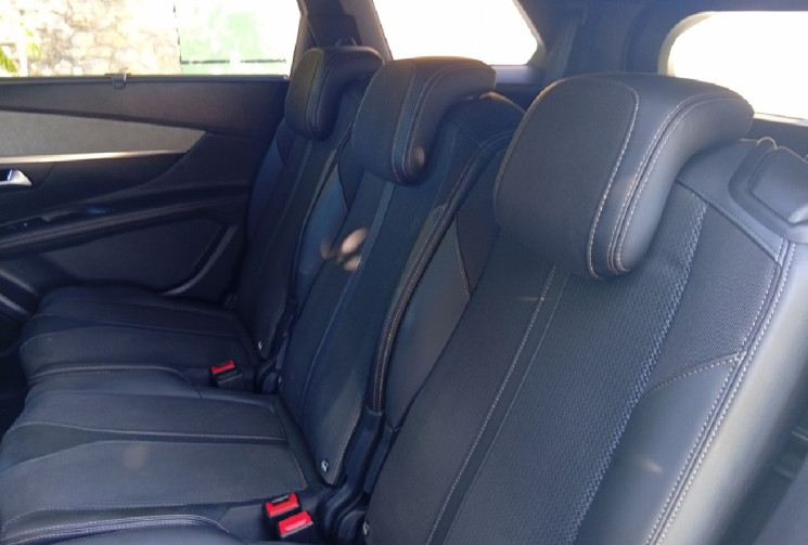 Peugeot 5008 GT LINE 1.2 130 CV BOITE AUTOMATIQUE