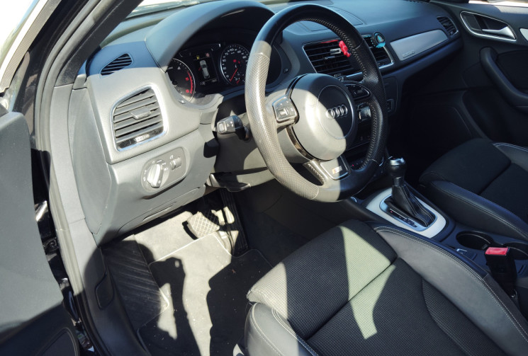 Audi Q3 2.0 TDI 184ch S line quattro S tronic  Audi Q3 2.0 TDI 184ch S line quattro S tronic